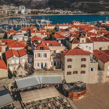 R Club Apartments Old Town Budva Exteriör bild
