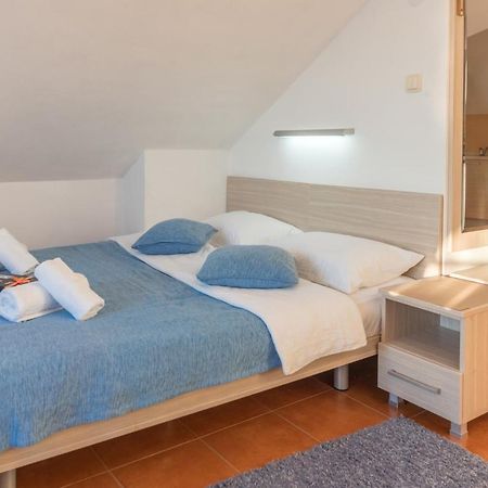 R Club Apartments Old Town Budva Exteriör bild