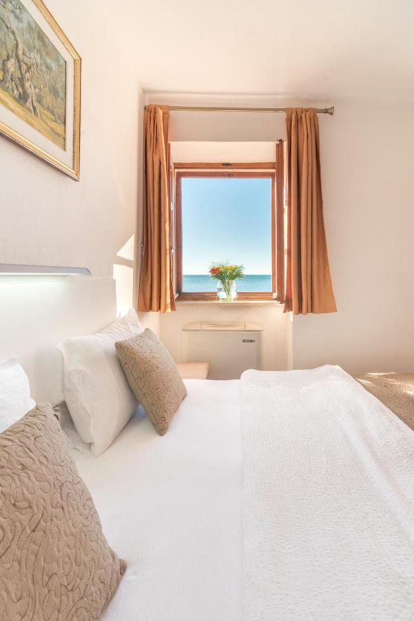 R Club Apartments Old Town Budva Exteriör bild