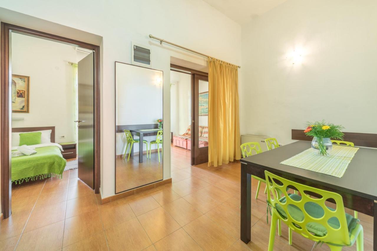 R Club Apartments Old Town Budva Exteriör bild
